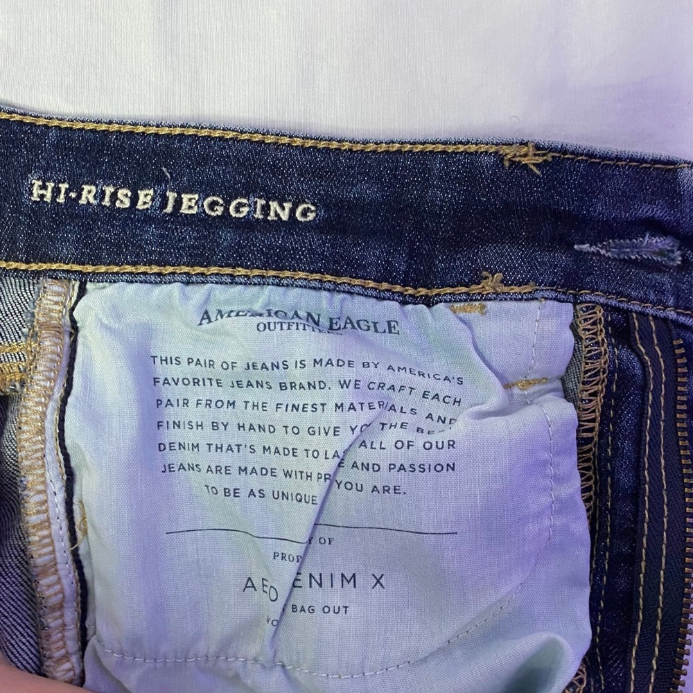 American Eagle Hi-Rise Jegging Dark Wash Distressed Super Stretch X Jeans Size 4 - Picture 4 of 6